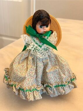 Madame Alexander Scarlett “Gone With The Wind” Doll with Green Ribbon &Straw Hat